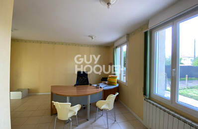 LIBOURNE , MAISON PIERRE -  LOCAL PROFESSIONNEL ET APPARTEMENTS LIBRES — photo du bien
