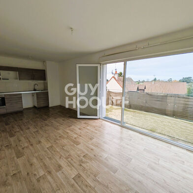 Appartement 3 pièces 836 €