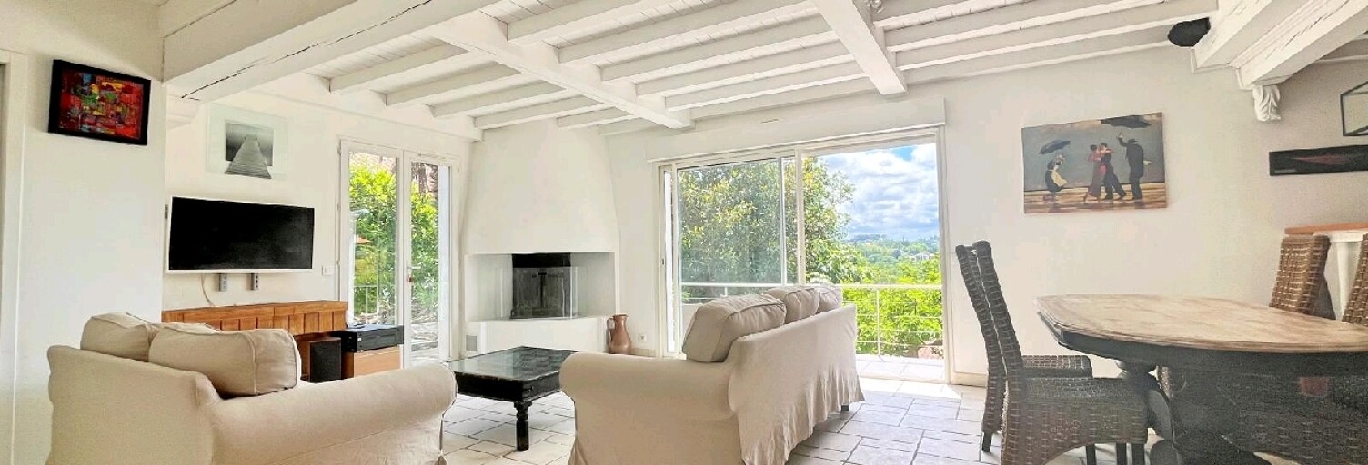 Maison 5 Pièces 204 m² à vendre à Bassussarry (64200)