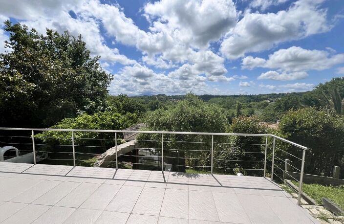 Vente maison 5 pièces 204 m² Bassussarry (64200) — photo 2