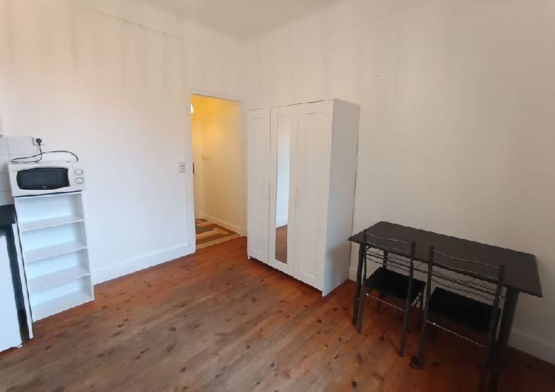 Location Studio 24 m² à Vénissieux 622 ¤ CC /mois
