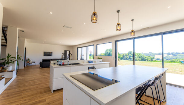 Villa / Maison 9 pièces  à vendre Serres-Castet 64121