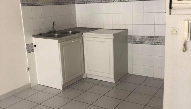 Appartement 3 pièces  à louer Saint-Génis-des-Fontaines 66740