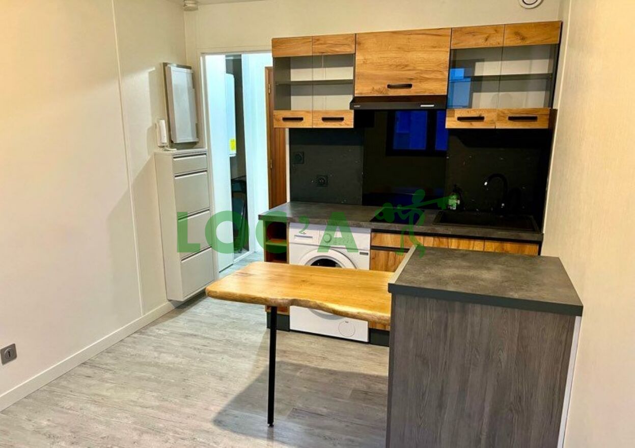 Location Studio 15 m² à Dijon 420 ¤ CC /mois