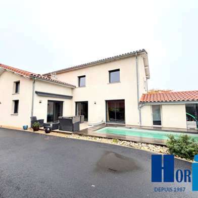 Maison 7 pièces 499000 €