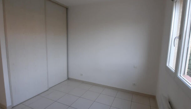 Villa / Maison 4 pièces  à louer Saint-Jean-Pla-de-Corts 66490