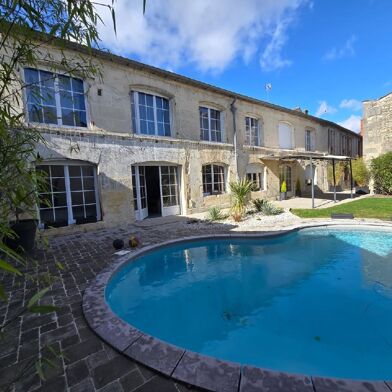 Maison 8 pièces 636000 €