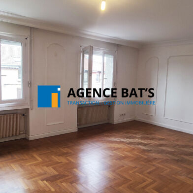 Appartement 5 pièces 740 €