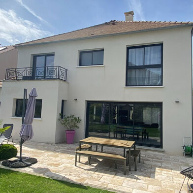 Maison 7 pièces 599000 €