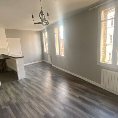 Appartement 2 pièces 530 €