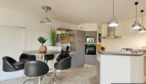 Villa / Maison 4 pièces  à louer Rochelle (La) 17000