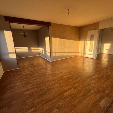 Appartement 4 pièces 140000 €