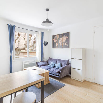 Appartement 3 pièces 895 €