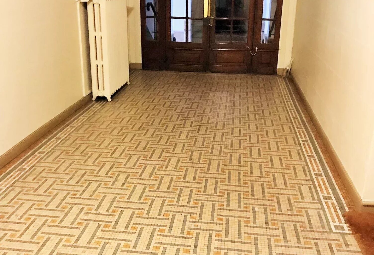 Appartement T4  112 m² - PARIS XVI avec cour privative — photo 1