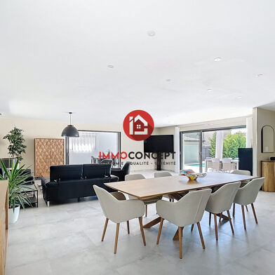 Maison 6 pièces 880000 €