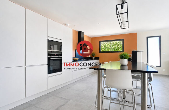 Villa contemporaine de plain-pied de 230 m²  Piscine  4 c — photo 3