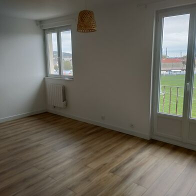Appartement 1 pièces 440 €