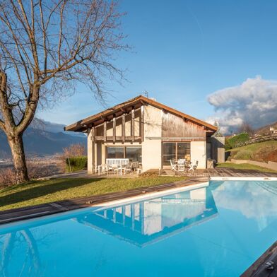 Maison 5 pièces 569000 €