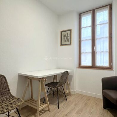 Appartement 1 pièces 370 €