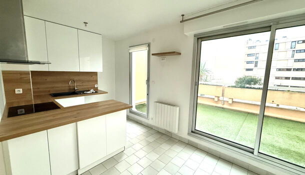 Appartement 2 pièces  à louer Hyères 83400