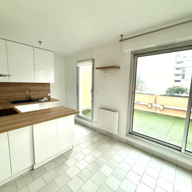 Appartement 2 pièces 780 €