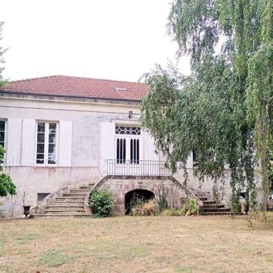 Maison 11 pièces 400000 €