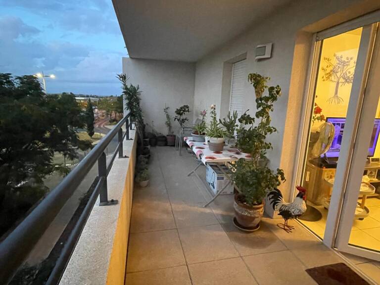 34300 AGDE PROCHE DE TOUS LESCOMMERCES 2 PIECES ETAT NEUF — photo 1