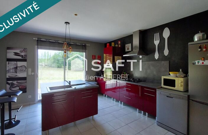 Pavillon de plain-pied avec double garage — photo 4