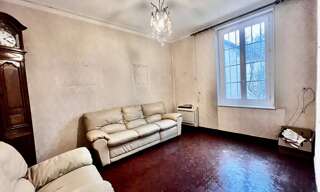 Maison 10 Pièces 239 m² à vendre à Saint-Gilles (30800)