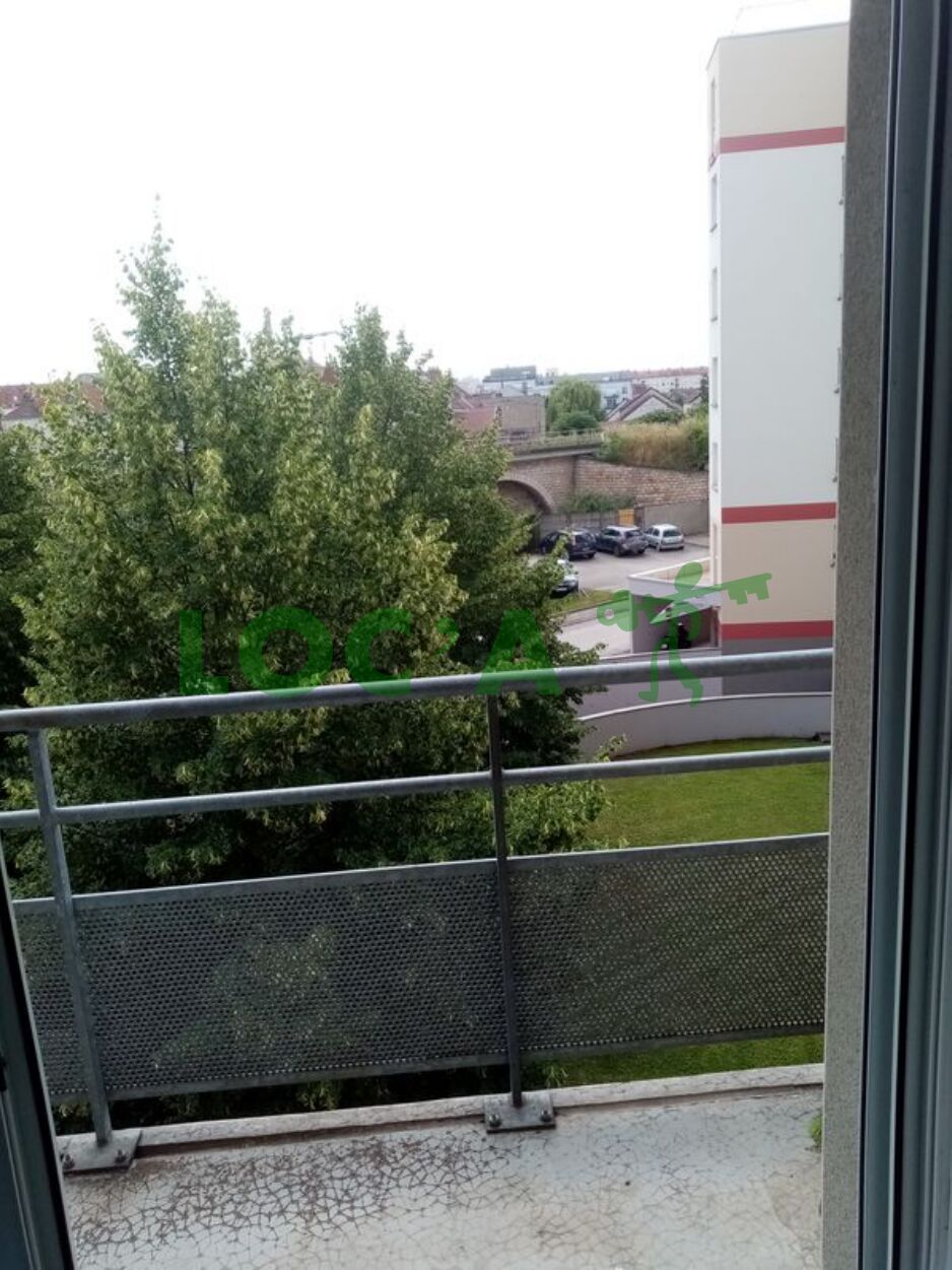 Location Studio 18 m² à Dijon 501 ¤ CC /mois