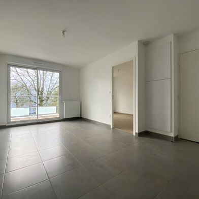 Appartement 2 pièces 590 €