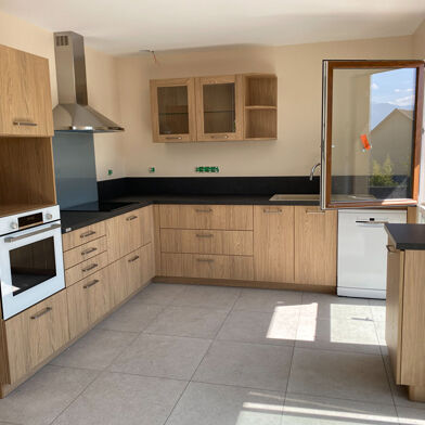 Immeuble  308000 €