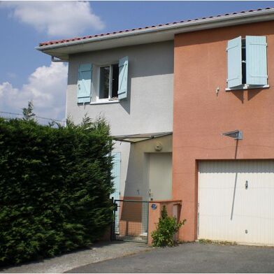 Maison 4 pièces 1056 €