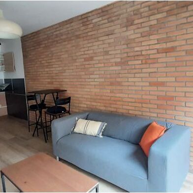 Appartement 2 pièces 814 €