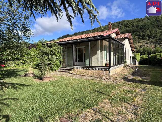 Maison 3 pièces 68 m² à Belcaire — photo du bien