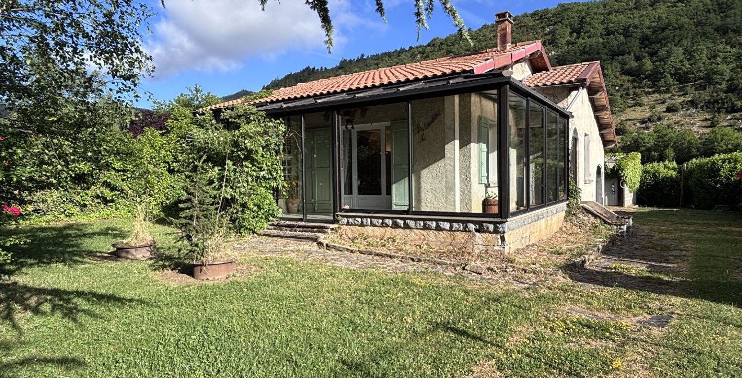 Vente maison 3 pièces 68 m² Belcaire (11340) — photo 1