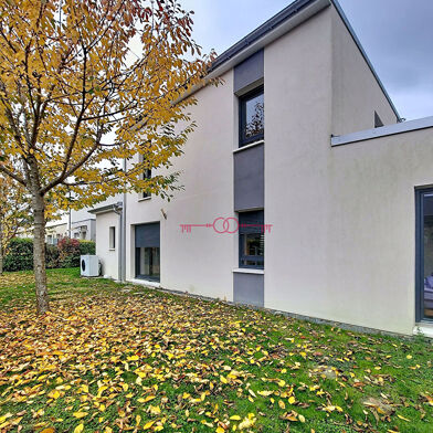 Maison 7 pièces 549080 €