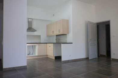 Appartement 3 pièces 700 €