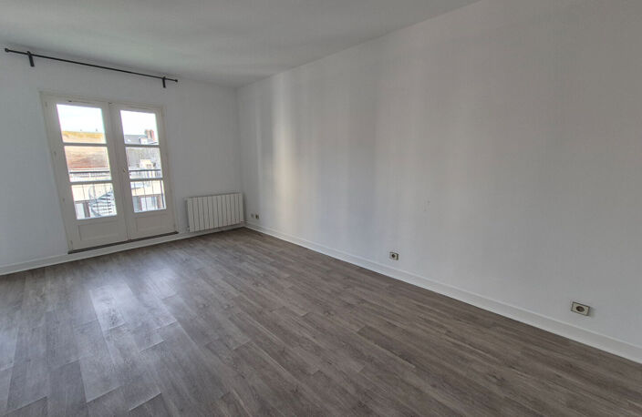 F1 24 m² AVEC ASCENSEUR - ROUEN QUAI DE SEINE VIEUX MARCHE — photo 3