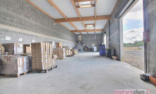 Commerce  220 m² à louer à Saint-Galmier (42330)