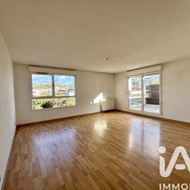 Appartement 5 pièces 326300 €