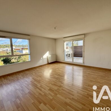 Appartement 5 pièces 326300 €