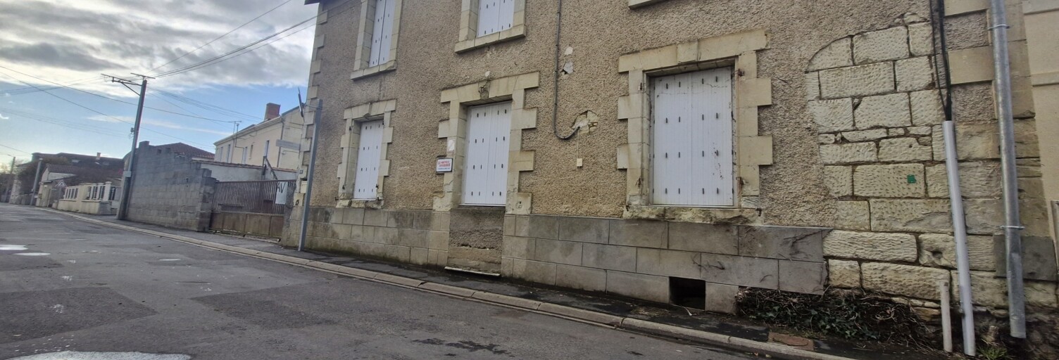 Maison 6 Pièces 138 m² à vendre à Saint-Martin-de-Mâcon (79100)