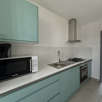 Appartement 5 pièces 470 €