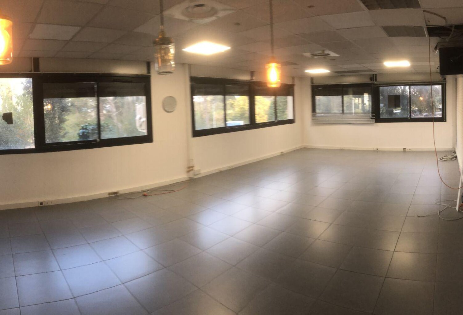 Location Bureaux 90 m&sup2; — photo 1