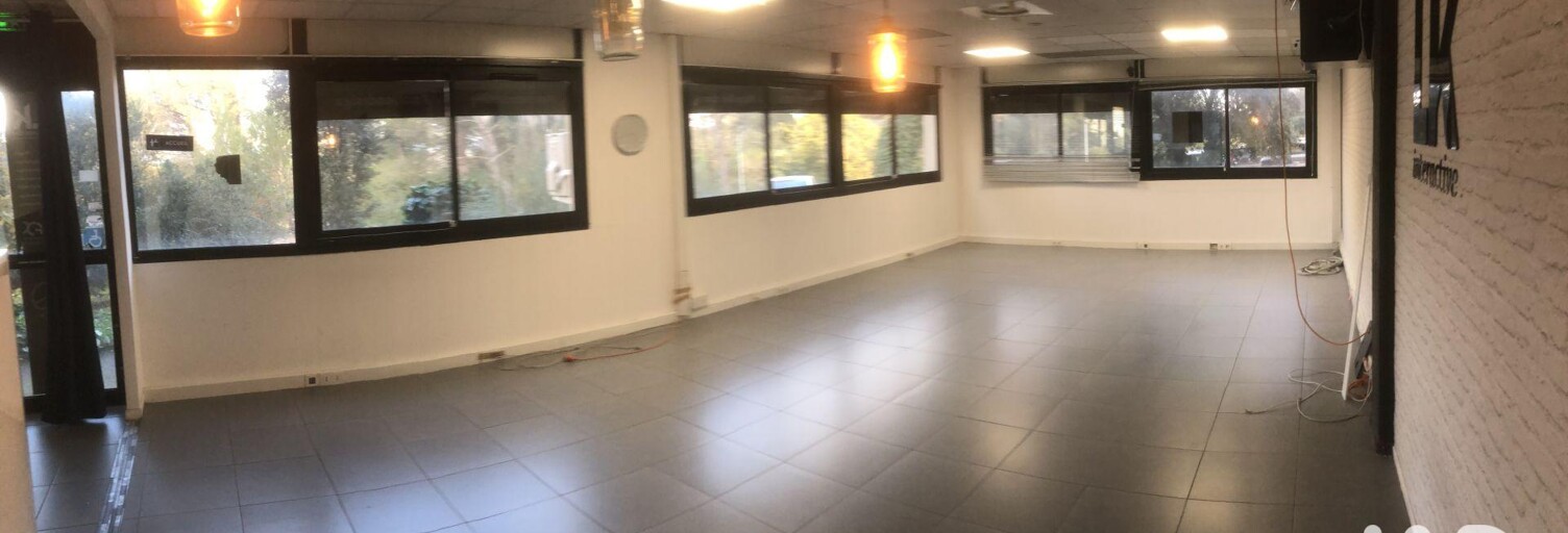 Bureau  99 m² à louer à Aix-en-Provence (13290)