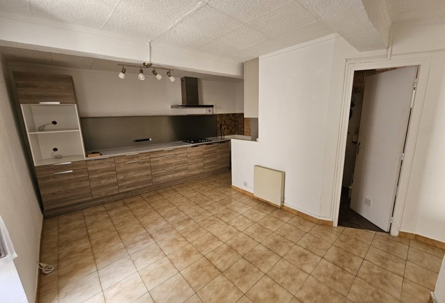 Maison de ville de 3 pièces principales — photo 1