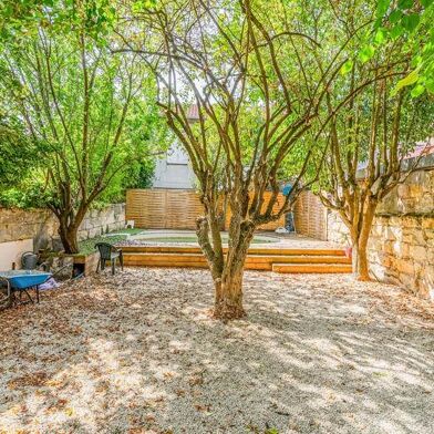 Maison 7 pièces 906540 €