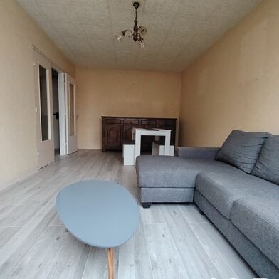 Appartement 2 pièces 830 €