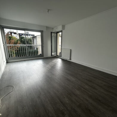 Appartement 3 pièces 1220 €